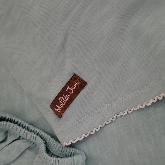 Matilda Jane Be the Difference long sleeve tee shirt top medium - Picture 8 of 10